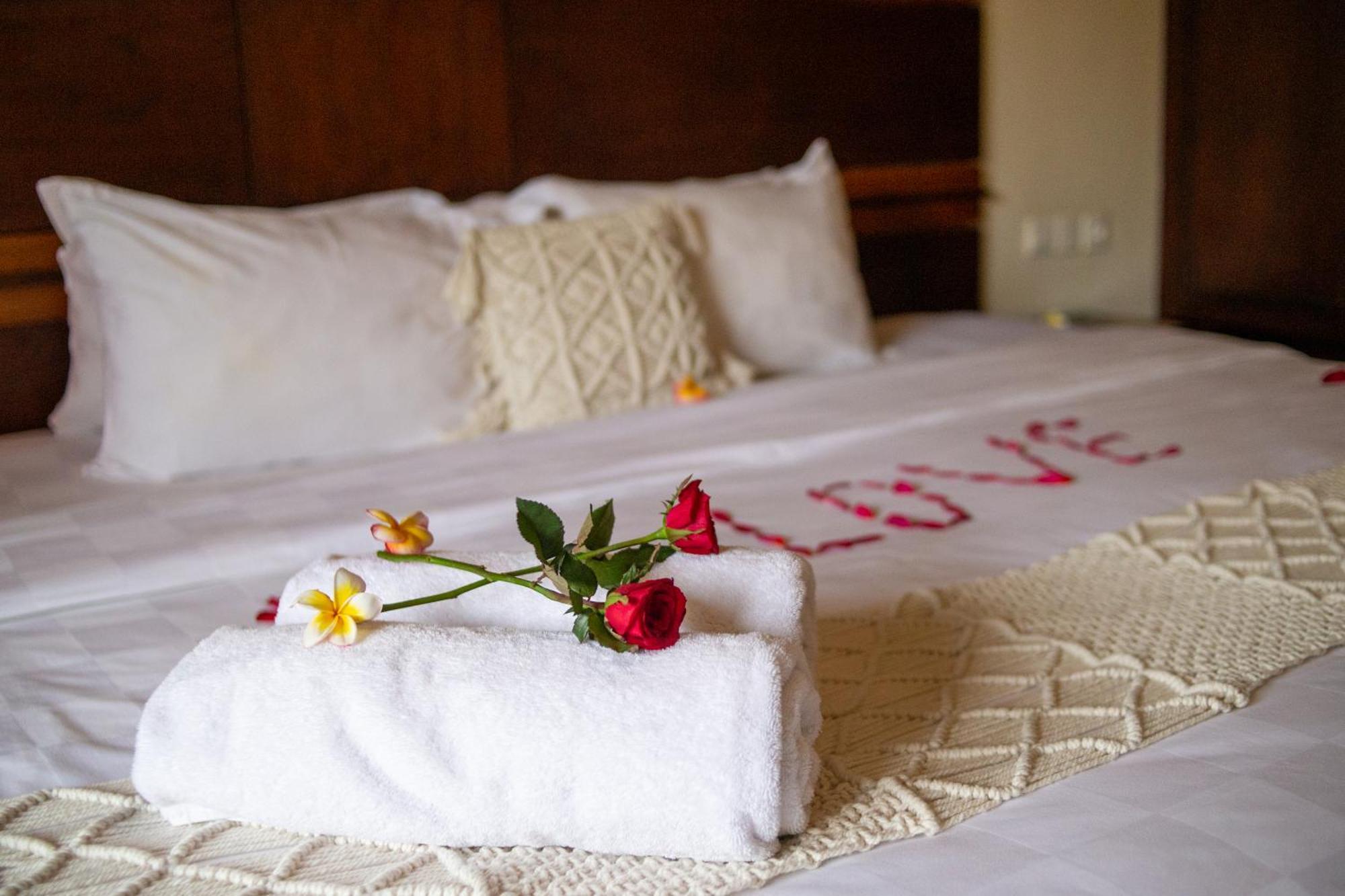 Awatara Boutique Resort Ubud Esterno foto